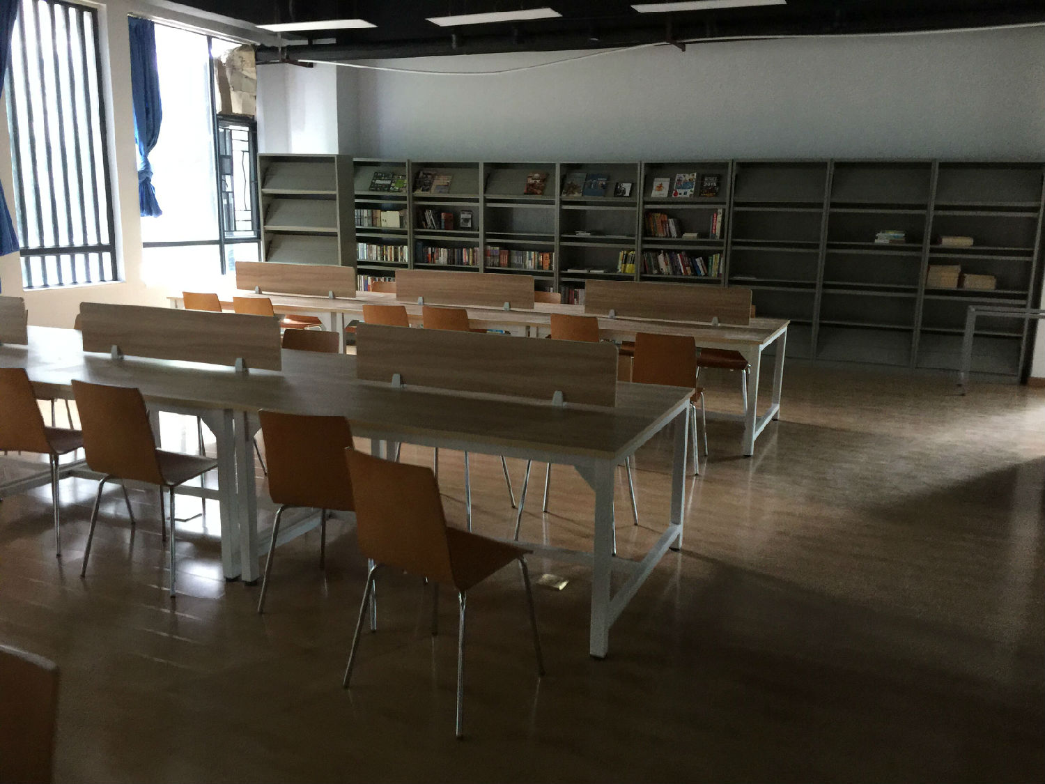 瑞得福国际学校家具办公家具配套工程案例