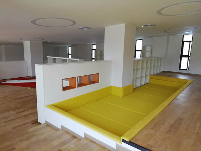 学校家具
